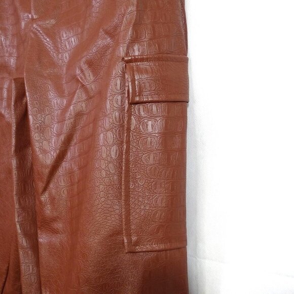 Fashion Nova Brown Faux Leather Croc Pattern Cargo Jogger Pants Women Size L - Picture 3 of 12
